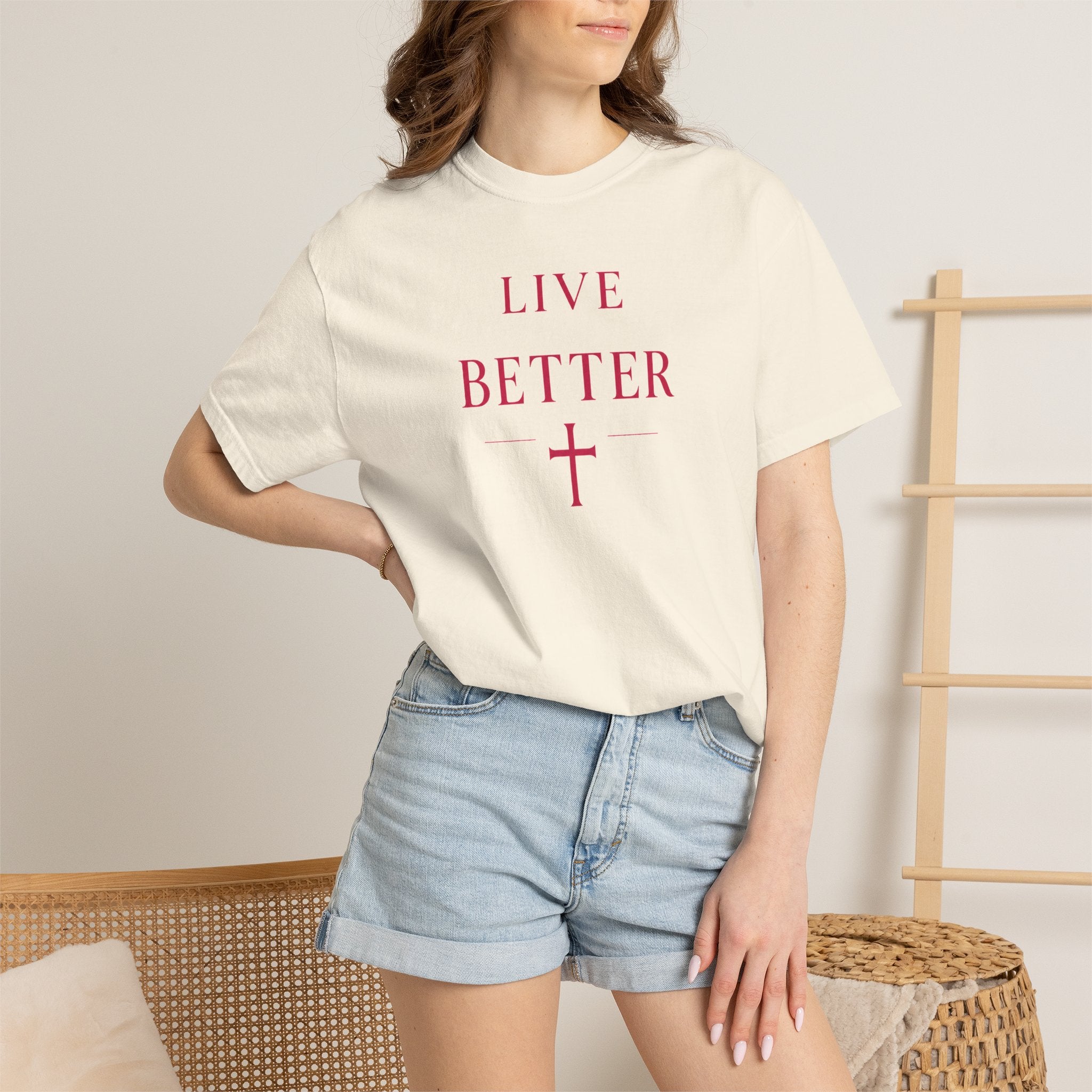 Camiseta "Live Better" para hombre - Camiseta inspiradora minimalista con cruz