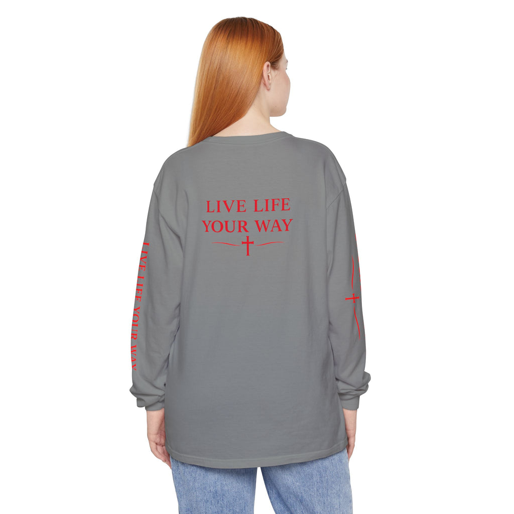 Camiseta de manga larga para hombre, Vive la vida a tu manera, Letras rojas