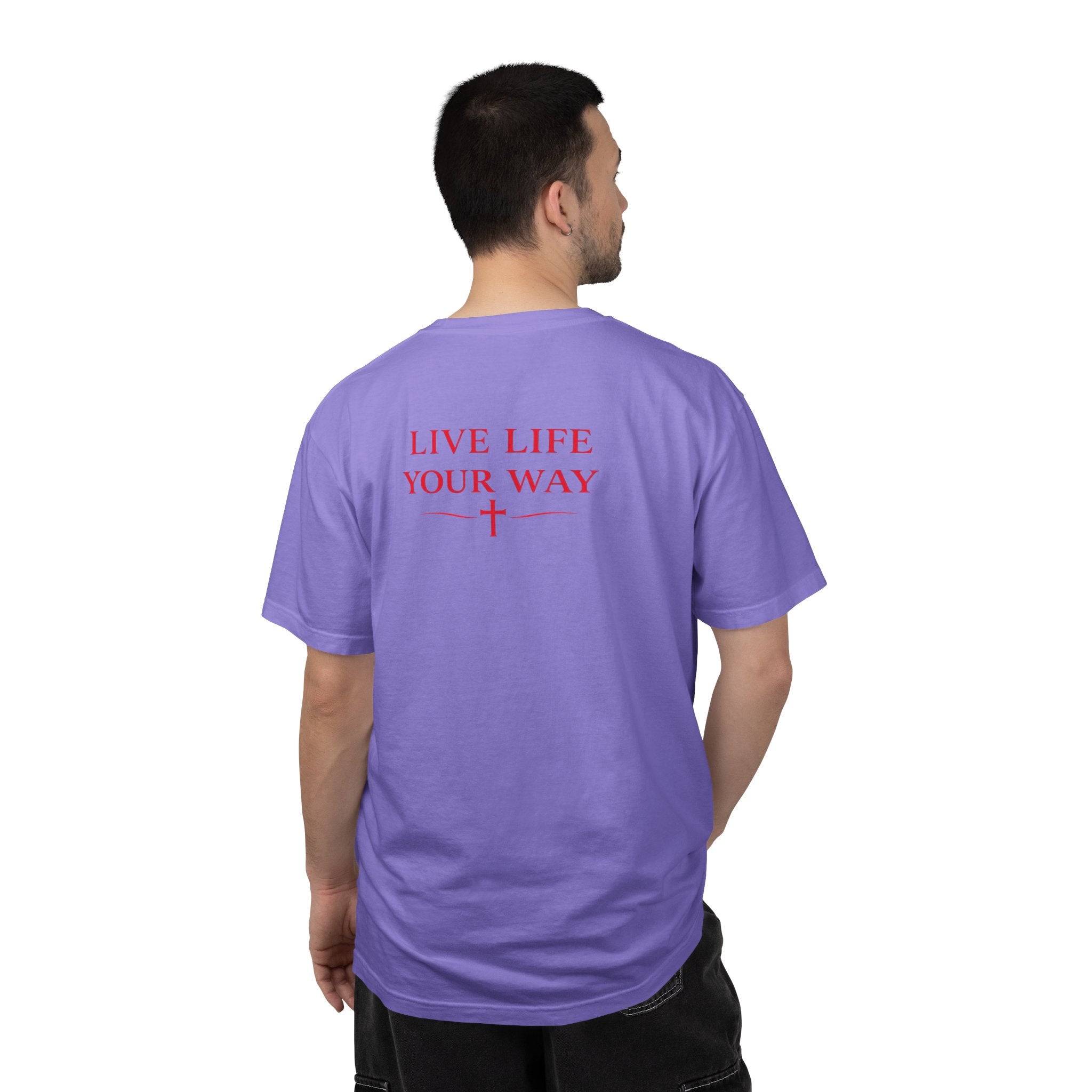 Vive la vida a tu manera, Letras rojas, Camiseta de hombre