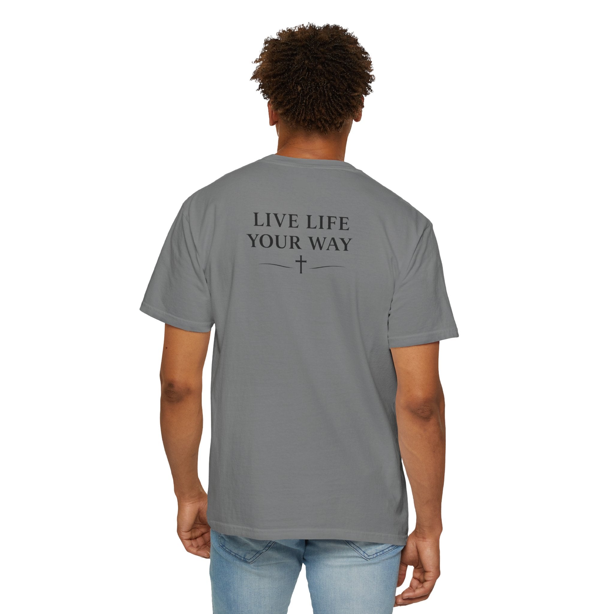 Camiseta de hombre, Vive la vida a tu manera, Letras negras,