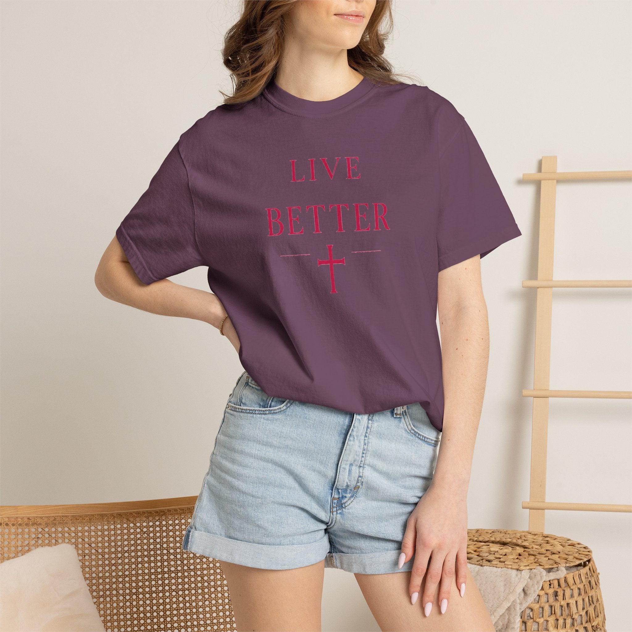 Camiseta "Live Better" para hombre - Camiseta inspiradora minimalista con cruz