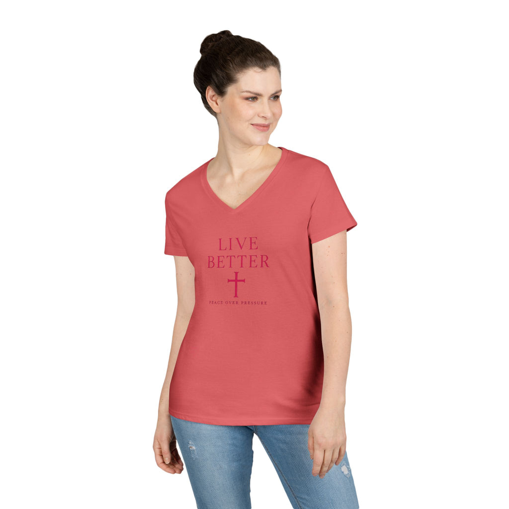 Camiseta de mujer con cuello en V "Live Better Peace Over Pressure" — Camiseta cristiana inspiradora femenina con cruz