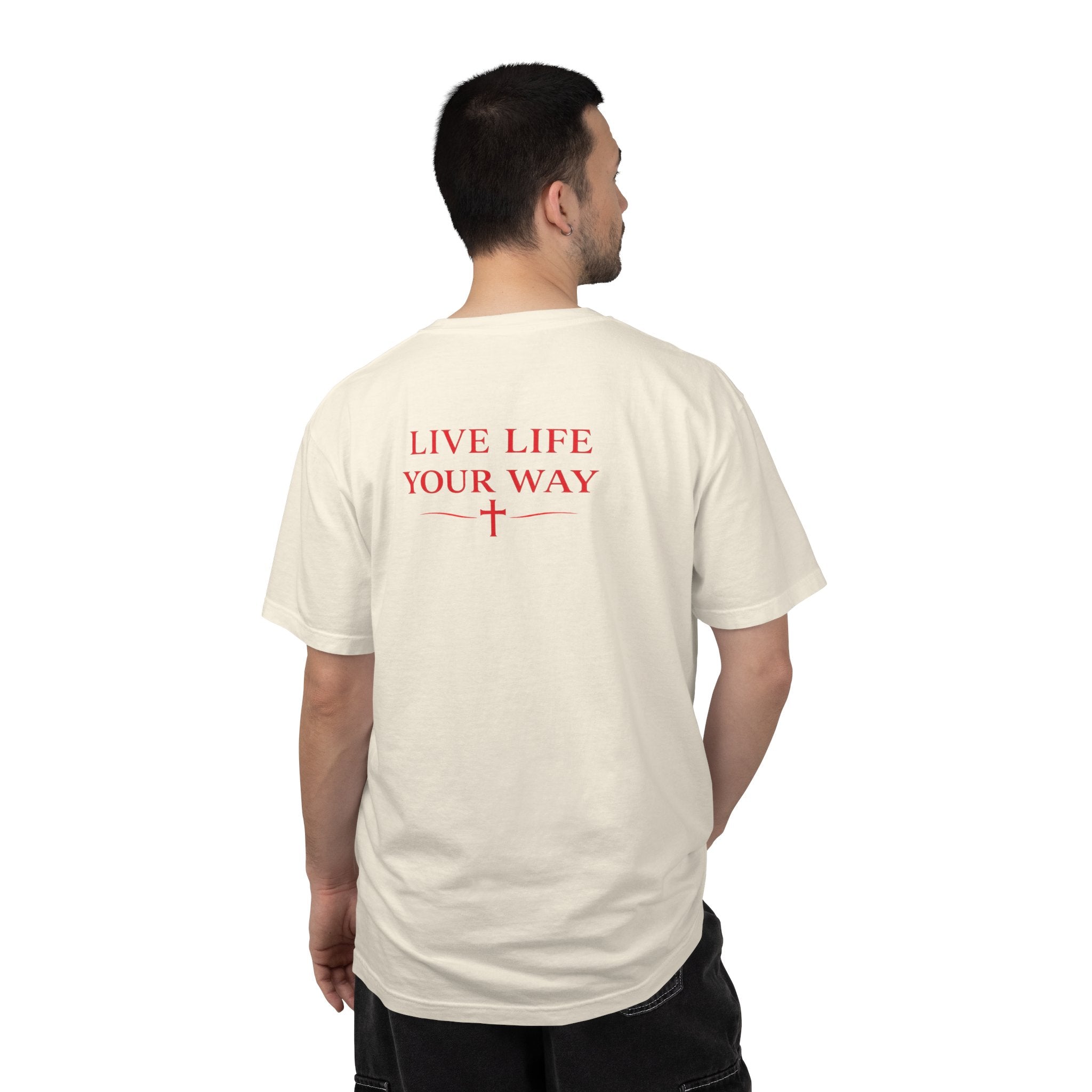 Vive la vida a tu manera, Letras rojas, Camiseta de hombre