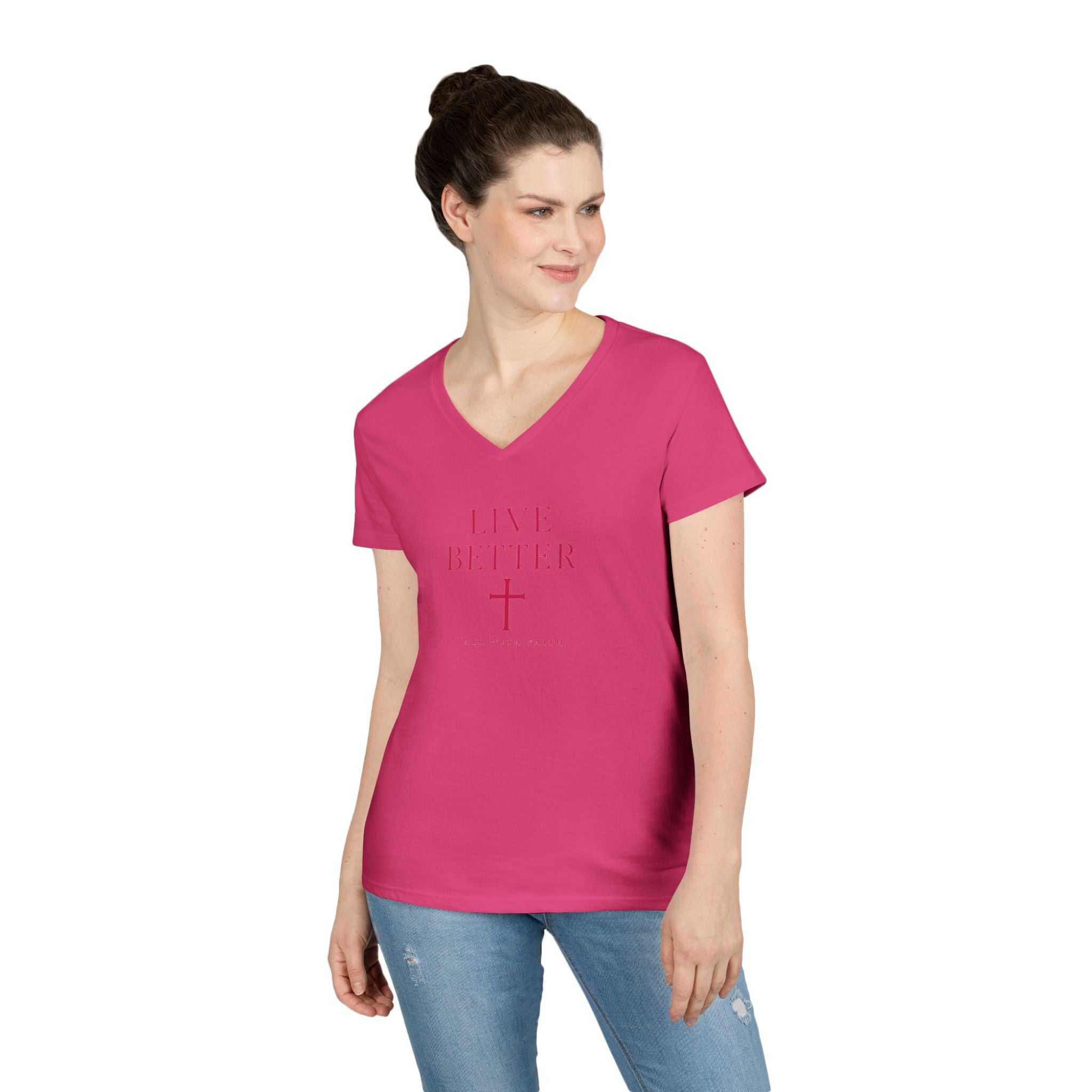 Camiseta de cuello de pico para mujer "Vive mejor, camina con fe" — Camiseta cristiana inspiradora femenina con cruz