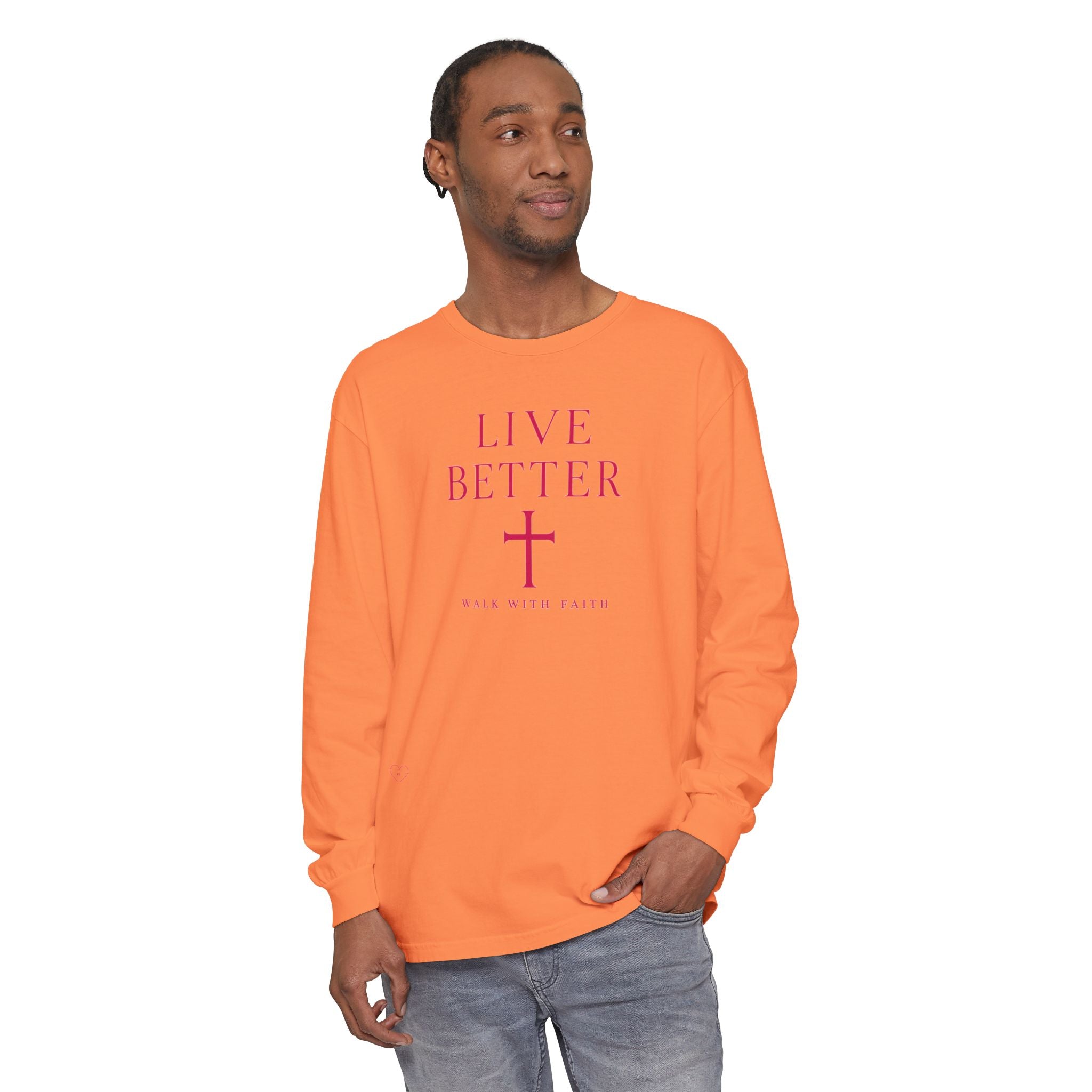 Camiseta de manga larga unisex con cruz "Vive Mejor" — Camiseta cristiana "Camina con fe"