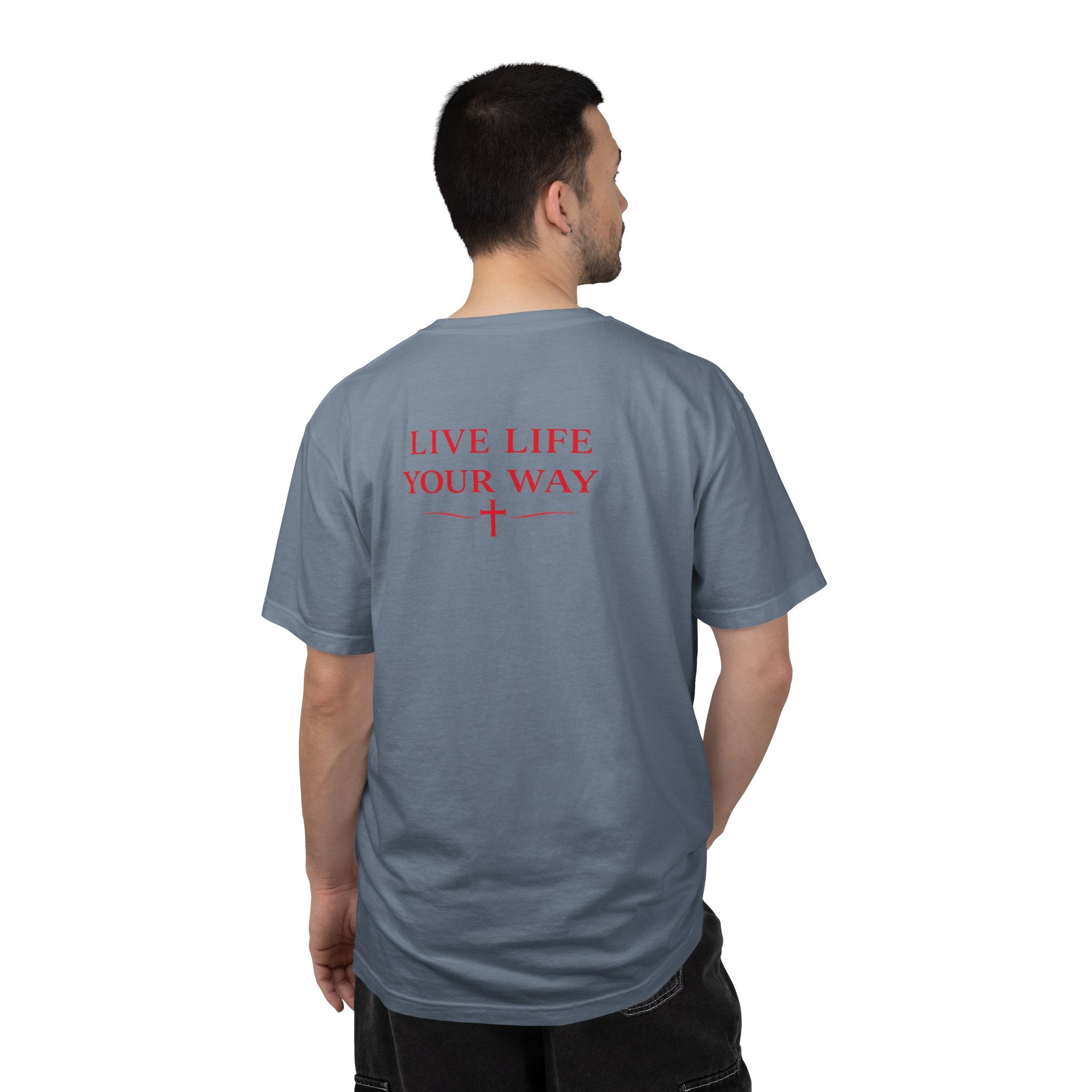 Vive la vida a tu manera, Letras rojas, Camiseta de hombre