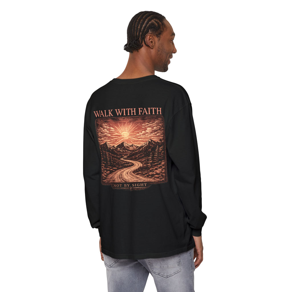 Camiseta de manga larga unisex con cruz "Vive Mejor" — Camiseta cristiana "Camina con fe"