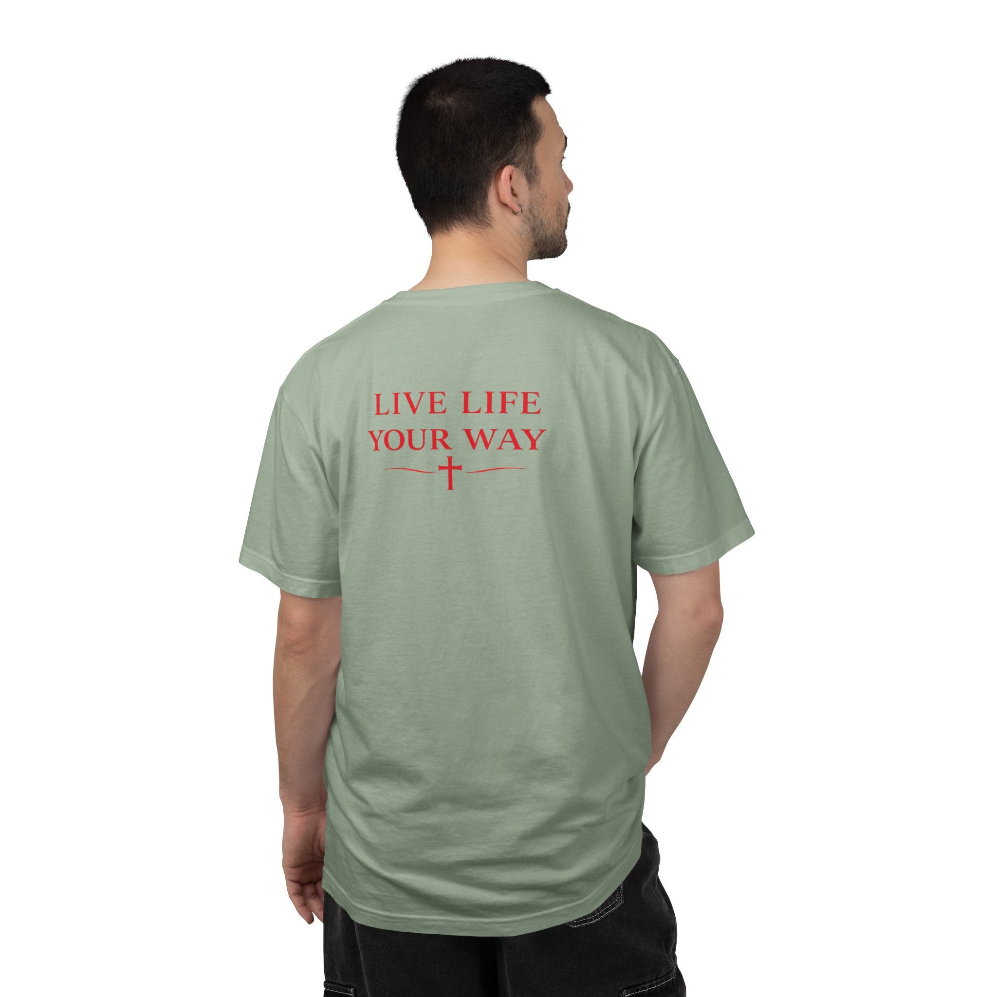 Vive la vida a tu manera, Letras rojas, Camiseta de hombre