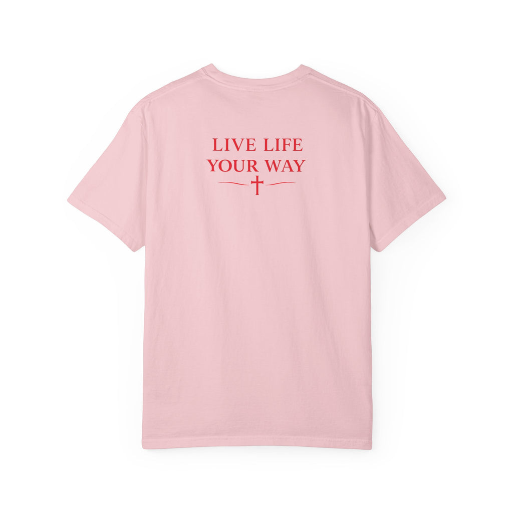 Vive la vida a tu manera, Letras rojas, Camiseta de hombre