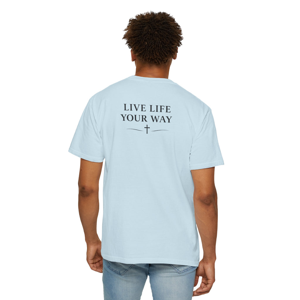 Camiseta de hombre, Vive la vida a tu manera, Letras negras,