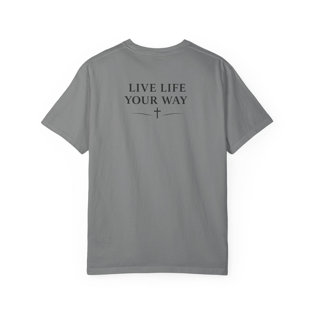 Camiseta de hombre, Vive la vida a tu manera, Letras negras,